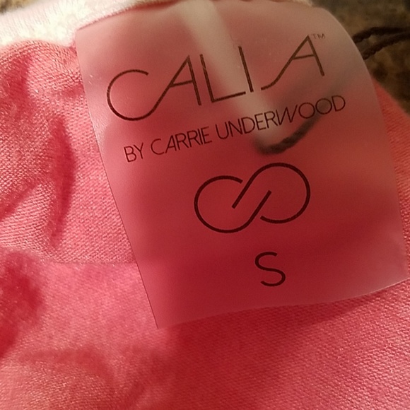 Cute comfy tank! - Picture 3 of 3